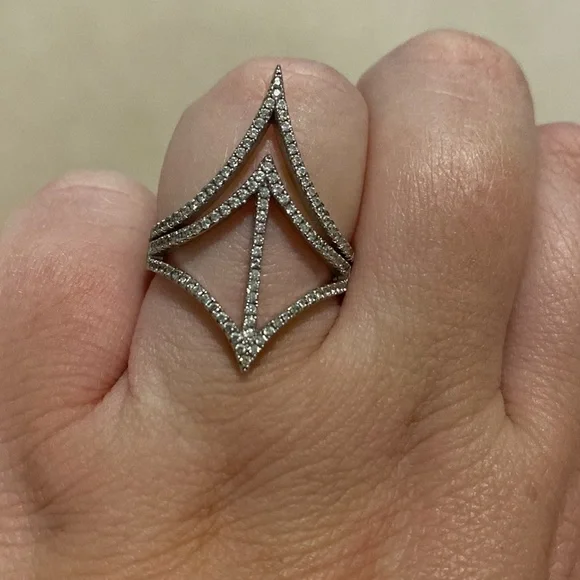 Sterling silver statement ring - Picture 2 of 3
